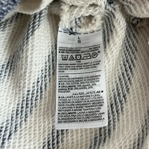 Old Navy Shorts - Picture 4 of 5